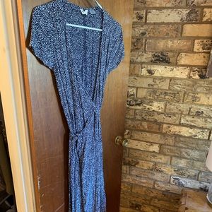 Roxy Wrap Dress Size: Small